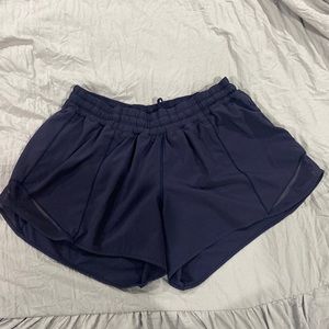 lululemon Navy Hotty Hot shorts 4”